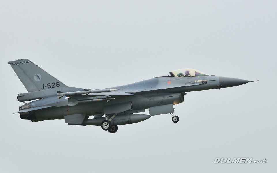 F-16AM J-628 322sqn